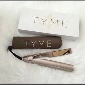 TYME hair iron